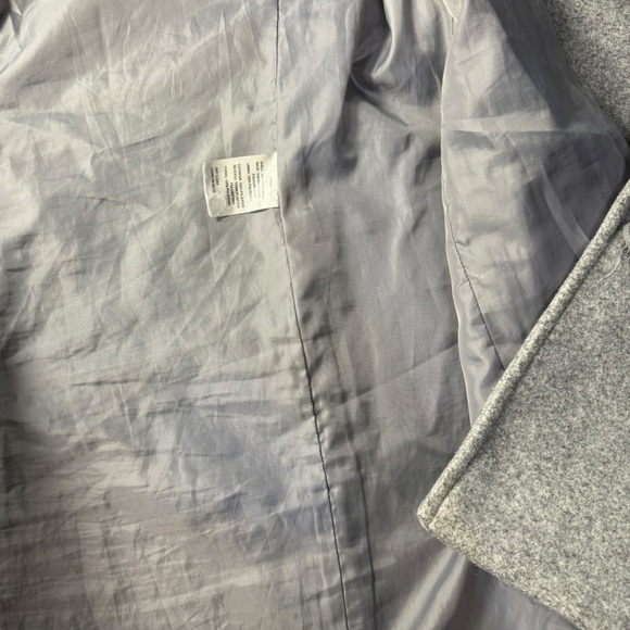 Andrew Marc Women’s Notch Collar 3-Button Coat size Medium - Picture 15 of 16